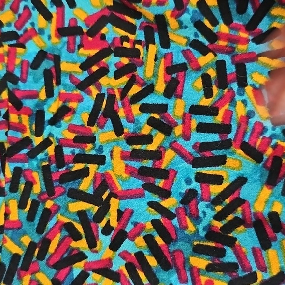 BUNDLE OF LU LA ROE LEGGINGS - Picture 5 of 9